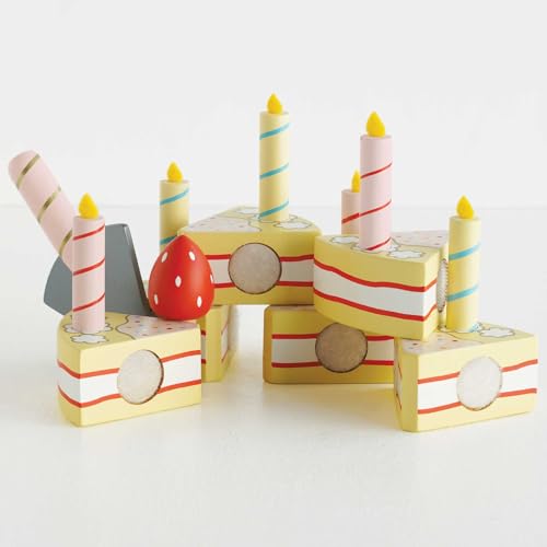 Le Toy Van - Honeybake Childrens Wooden Vanilla Birthday Cake Play Food Pretend Toy | Perfect For Pretend Role Play | Birthday Cake Play Kitchen Role Play Toy (TV273) - Image 5