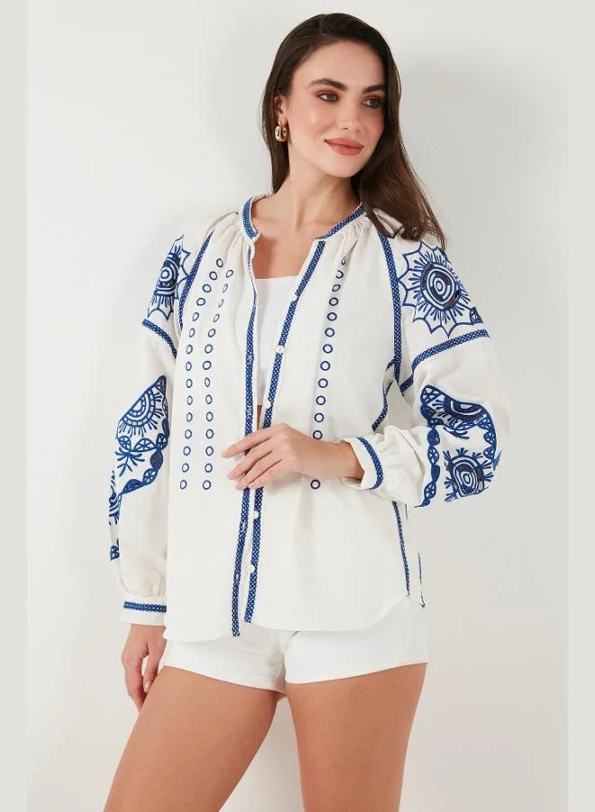 ليلا قميص قطني مطرز بياقة على شكل حرف  مقاس كبير للنساء