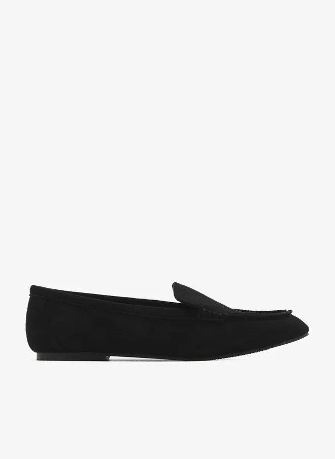 Bailey Closed-Toe Moccasins