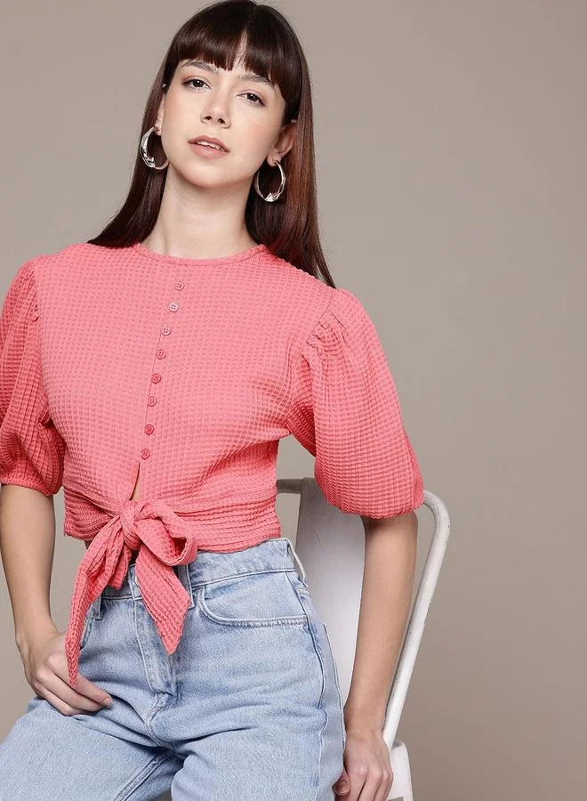 مرفوعة بلوزة قصيرة بنسيج محبوك