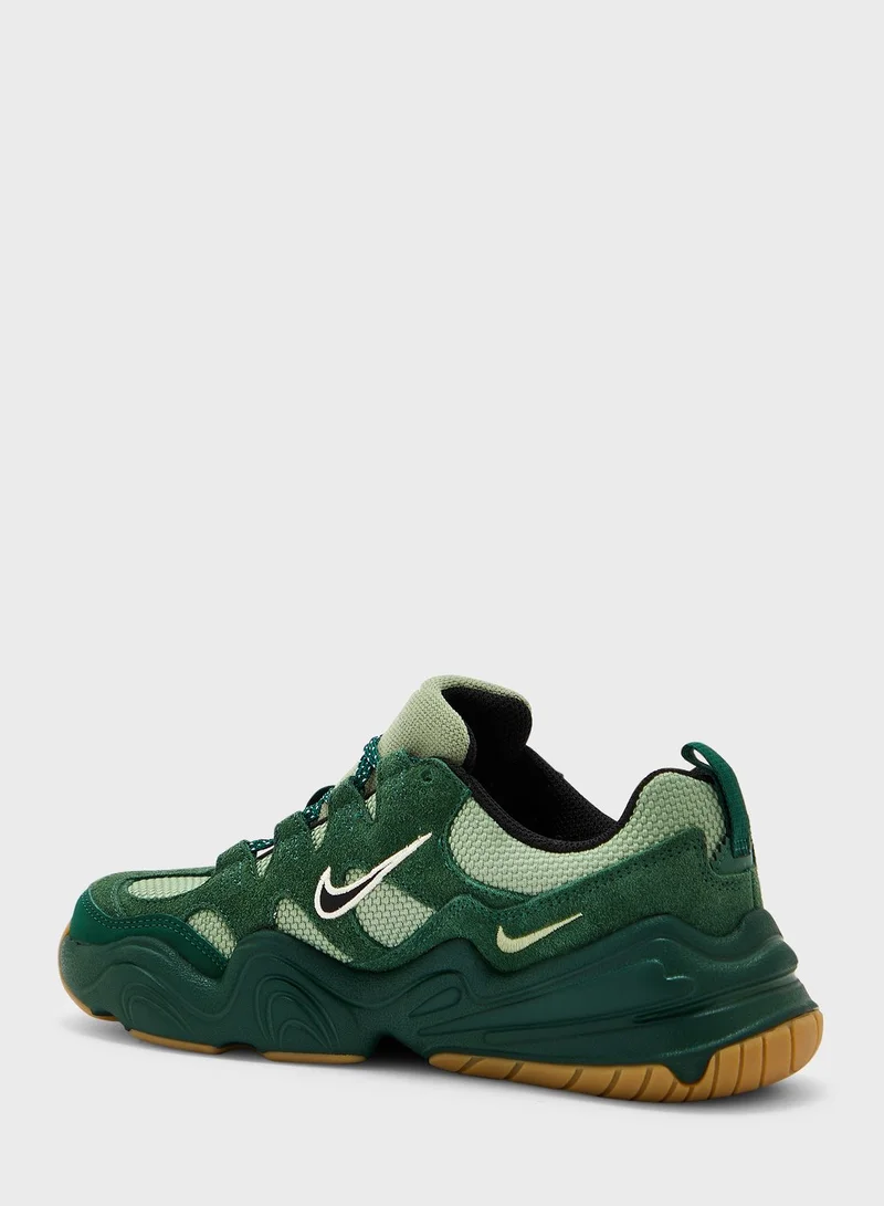 Nike Tech Hera