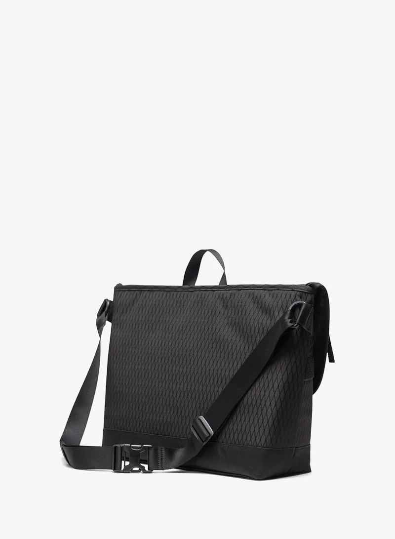 Herschel Cove Messenger