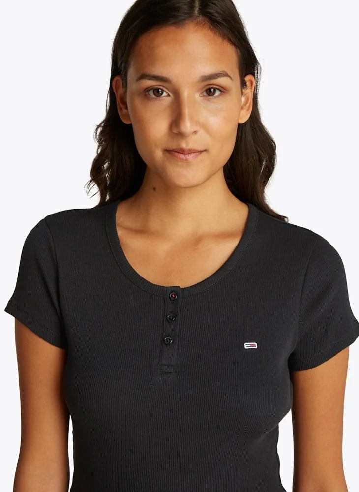 TOMMY JEANS Logo Crew Neck T-Shirt