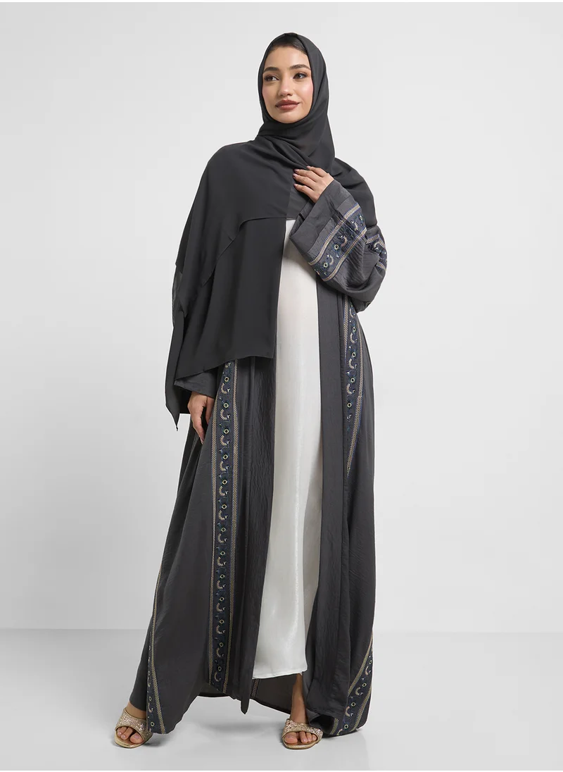 hayas closet Floral Embroidery V-Neck Abaya