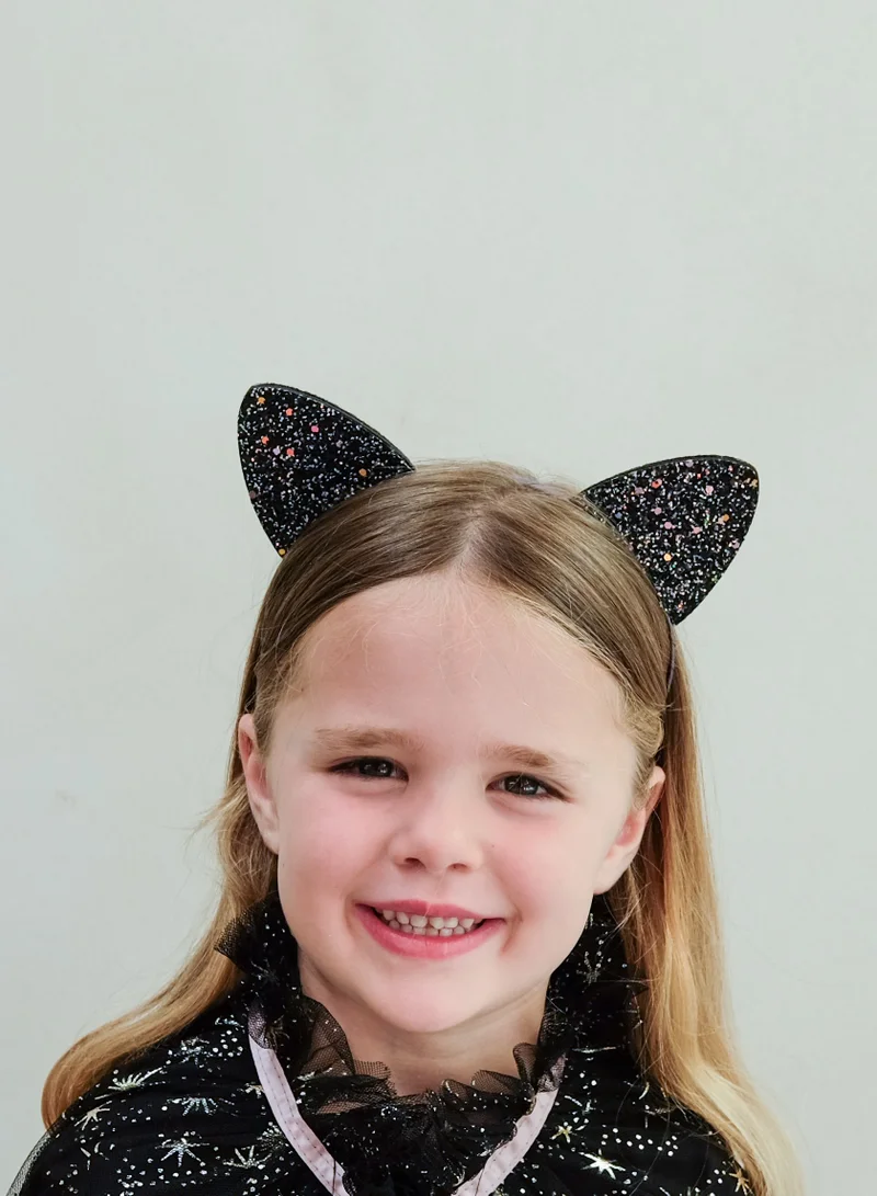 ميمي ولولا آذان قطط لامعة مخيفة