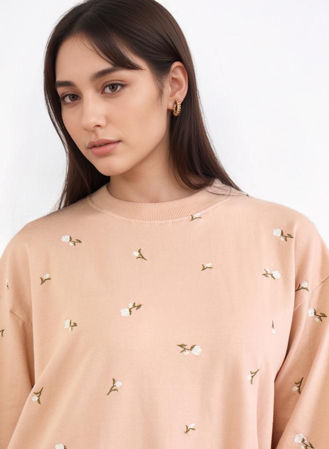 ستايلي سويت شيرت بيج طويل مطرز بقصة عادية - Image 3