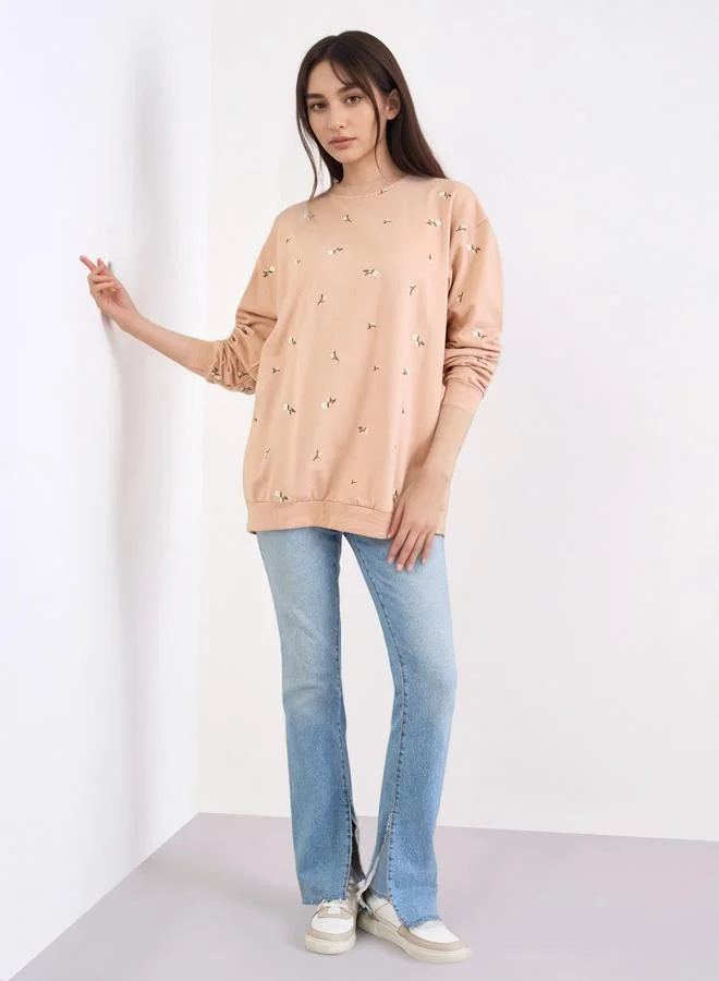 ستايلي سويت شيرت بيج طويل مطرز بقصة عادية