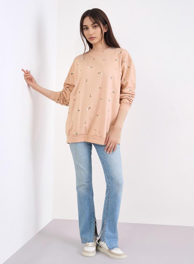 ستايلي سويت شيرت بيج طويل مطرز بقصة عادية - Image 2