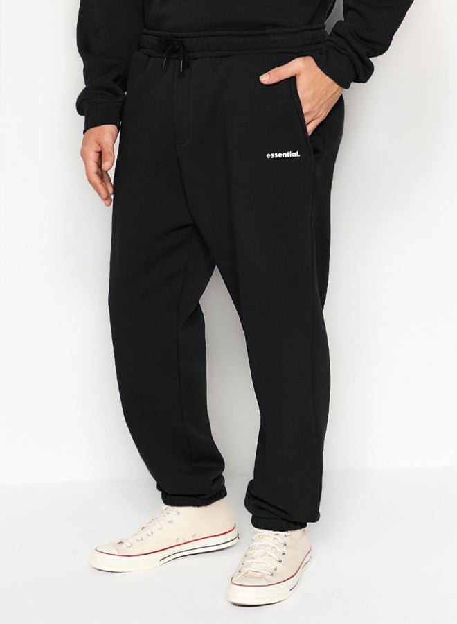 trendyol Black Oversize/Wide Cut Text Printed Warm Sweatshirt Tracksuit TMNAW24EM00004 - Image 3