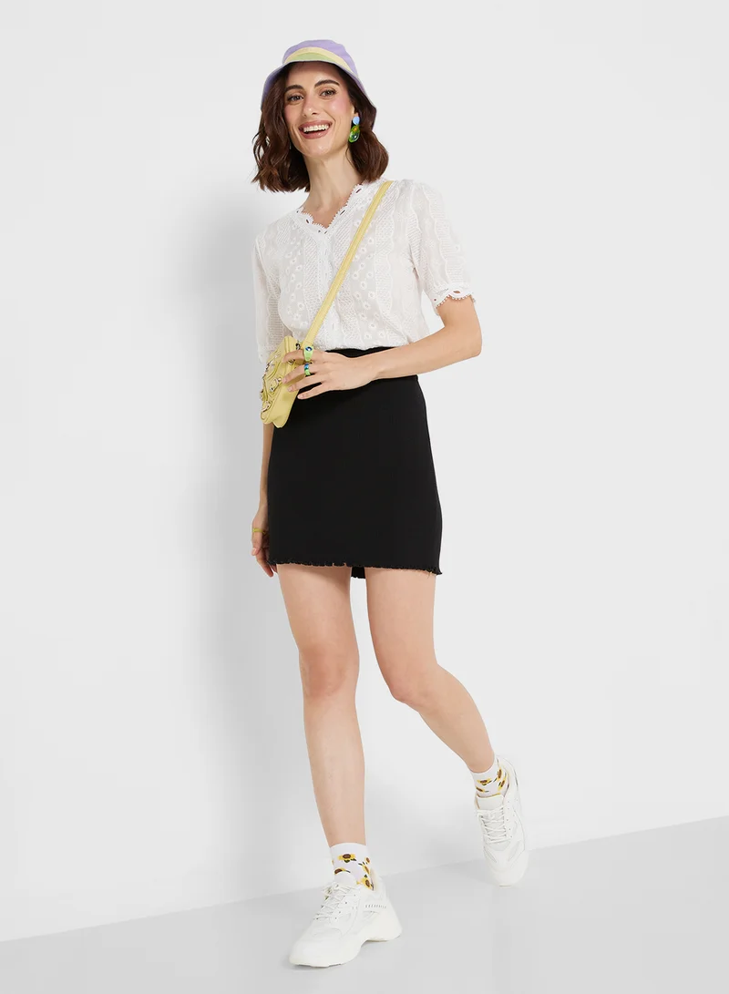 جينجر Lace Detail Puff Sleeve Blouse