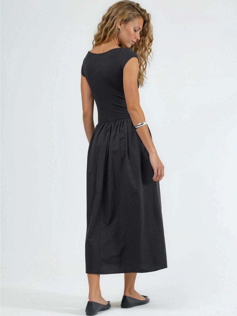 BUSEM Casual Midi Dress with Crew Neck - Image 3