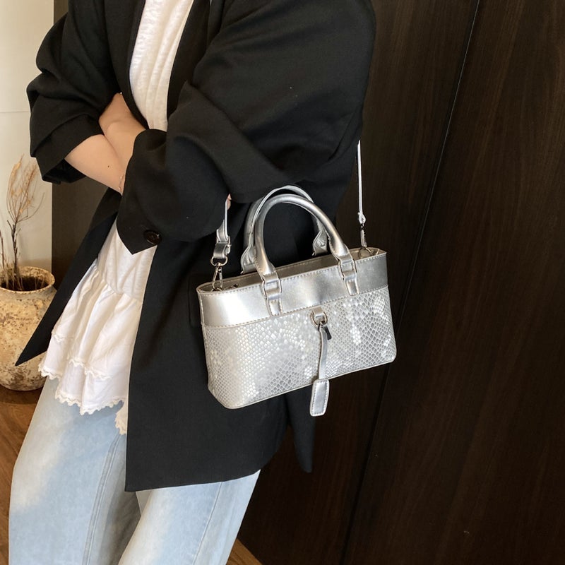 Satchel Commuter Bag For Women 2025 Style Simple Retro Casual Fresh One-Shoulder Crossbody Bucket Bag - Image 4