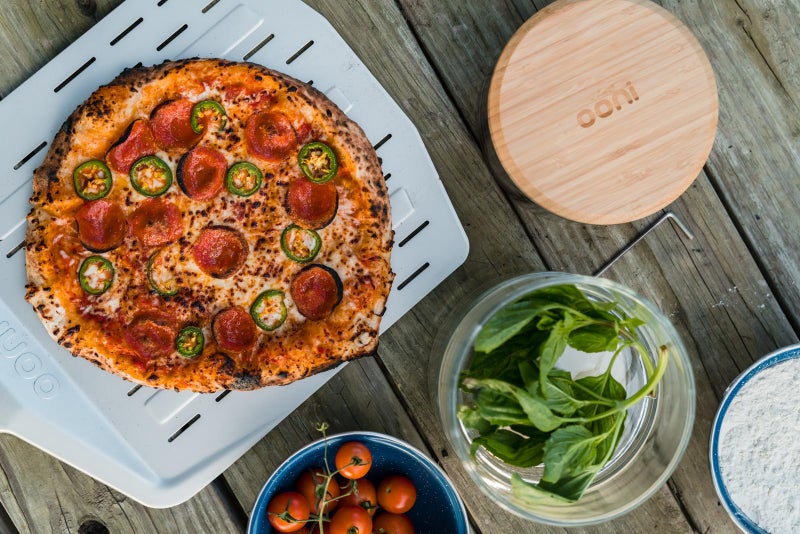 ooni 14â€ Perforated Pizza Peel â€“ Long Handle Perforated Aluminium Pizza Paddle â€“ Lightweight Pizza Turning Peel Outdoor Pizza Oven Accessories - Image 4