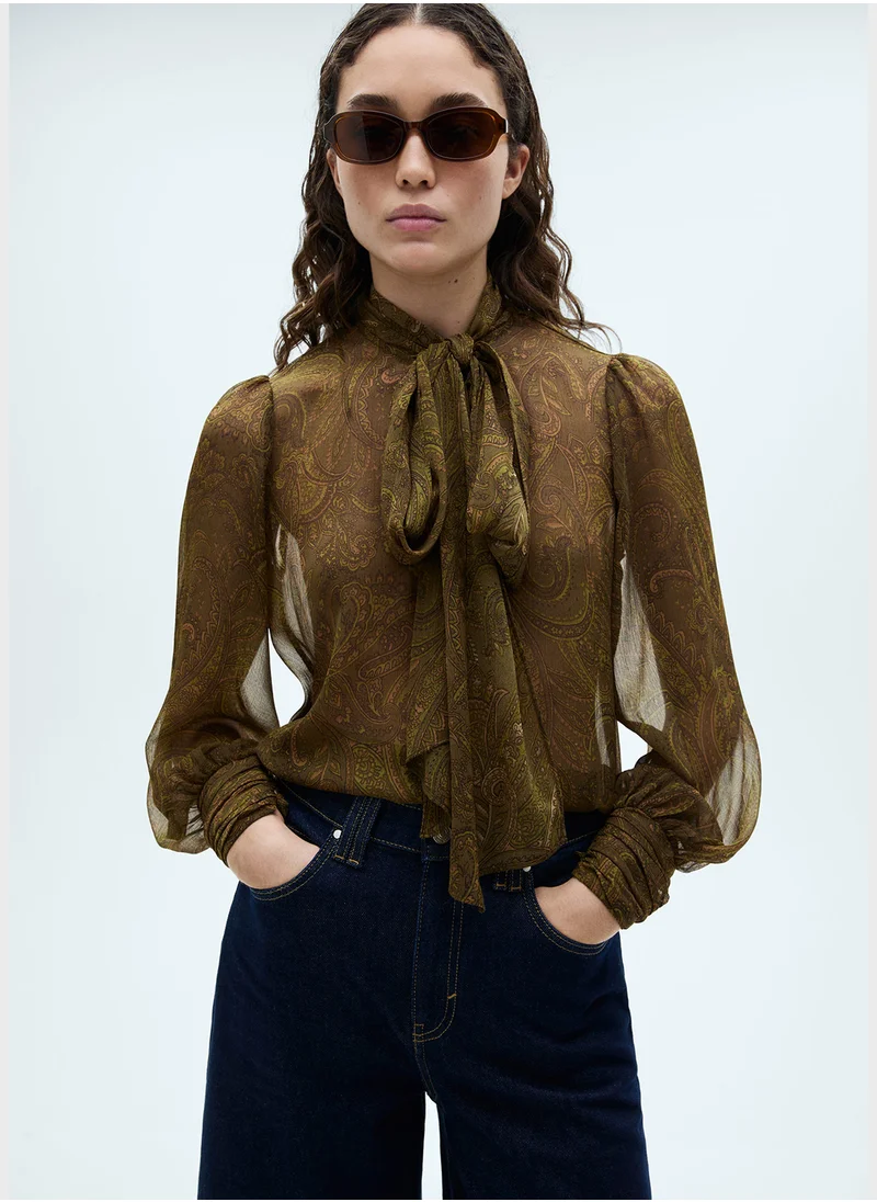 مانجو Oak Printed Bow Detailed Top