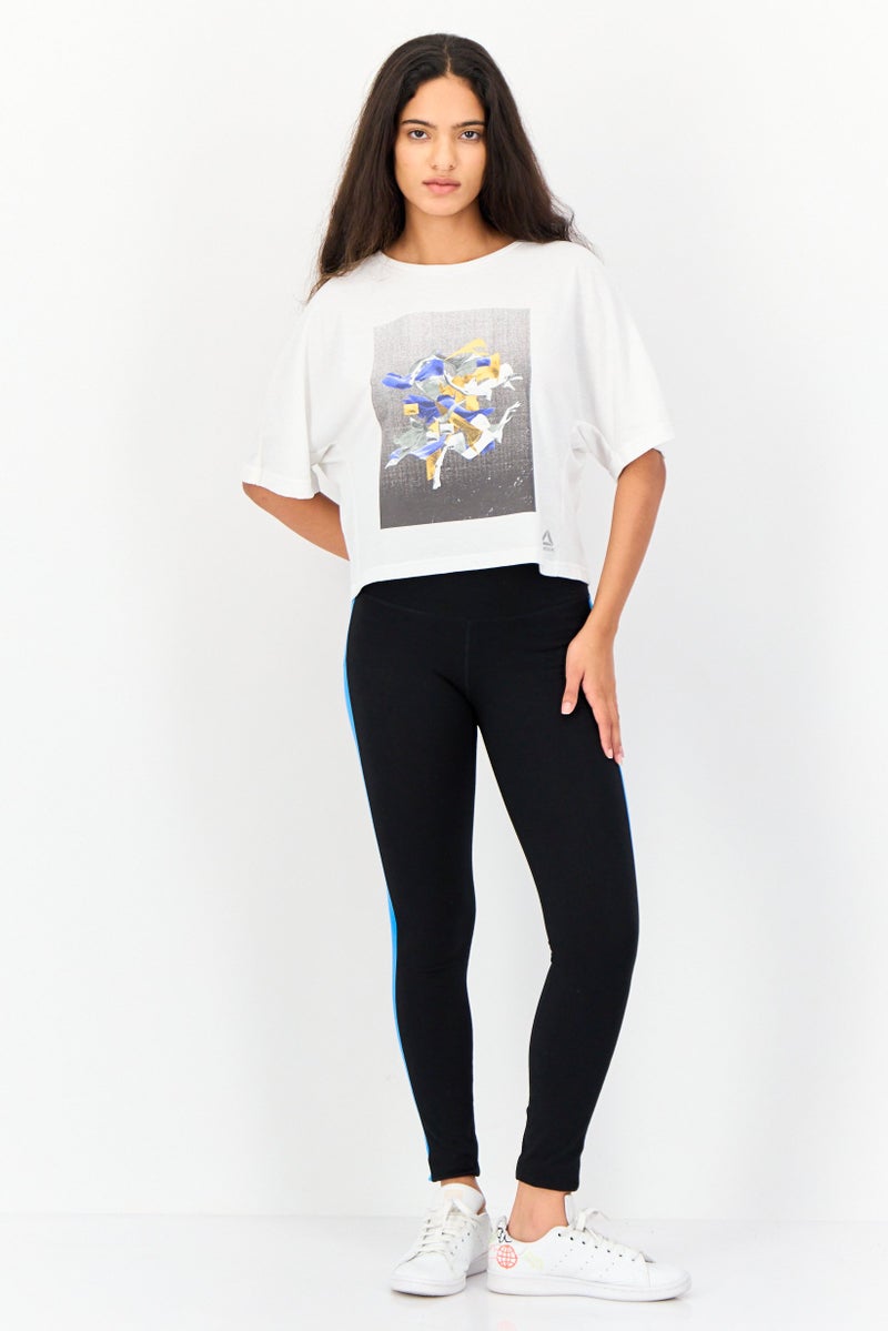 Reebok تي شيرت رياضي نسائي قصير الأكمام في الهواء الطلق، أبيض - Image 4