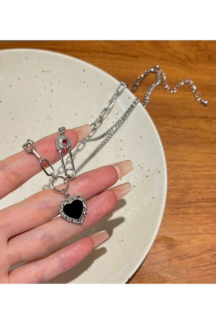 Goolsky قلادة قلب سوداء بسيطة مع دبوس أمان - مزينة بالكامل بحجر الراين، تشوكر عصري وجريء للنساء، ملابس شوارع/حفلات - Image 3