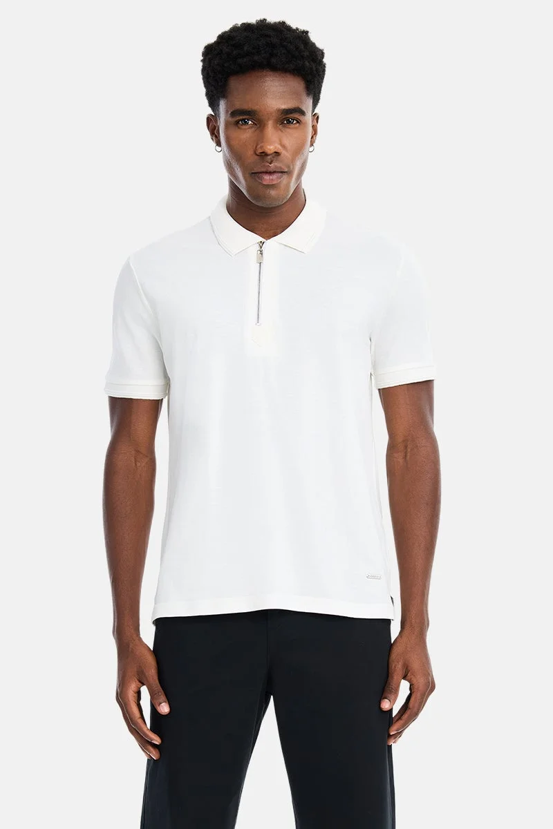 سنيتش Off-White Textured Half Sleeve Regular Fit Casual T-Shirt