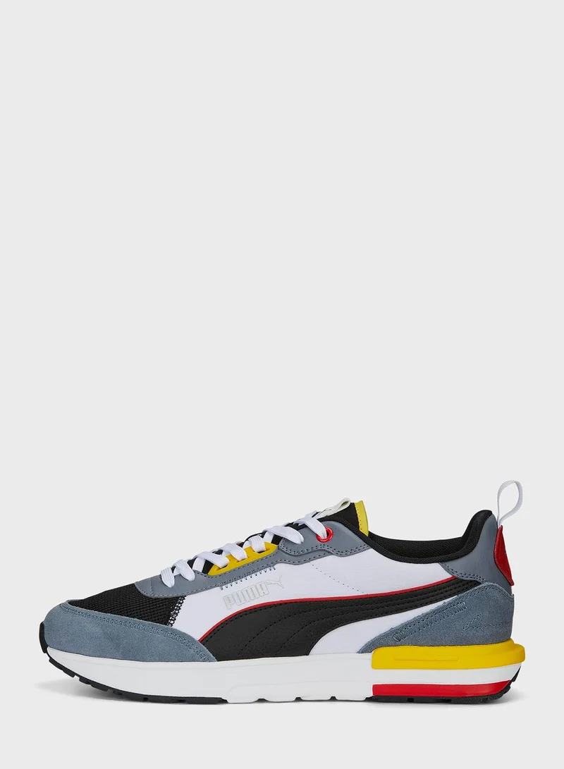 PUMA R22 low top sneaker