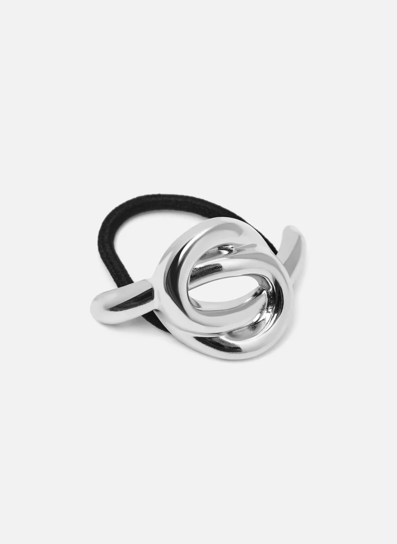 Lichi Scrunchie with metal decoration