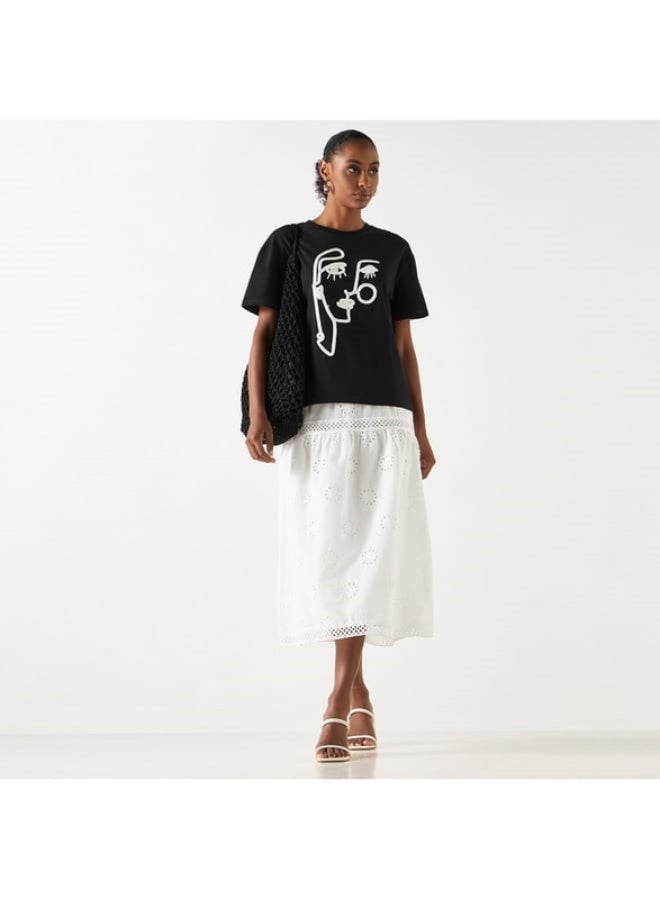 2Xtremz 2xtremz Schiffli Textured A-line Midi Skirt with Elasticated Waistband  - Image 3