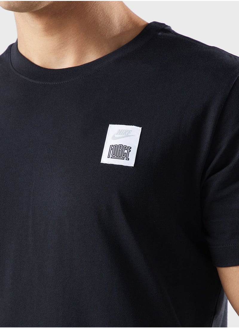 Nike - Essential St5 T-Shirt - Image 1