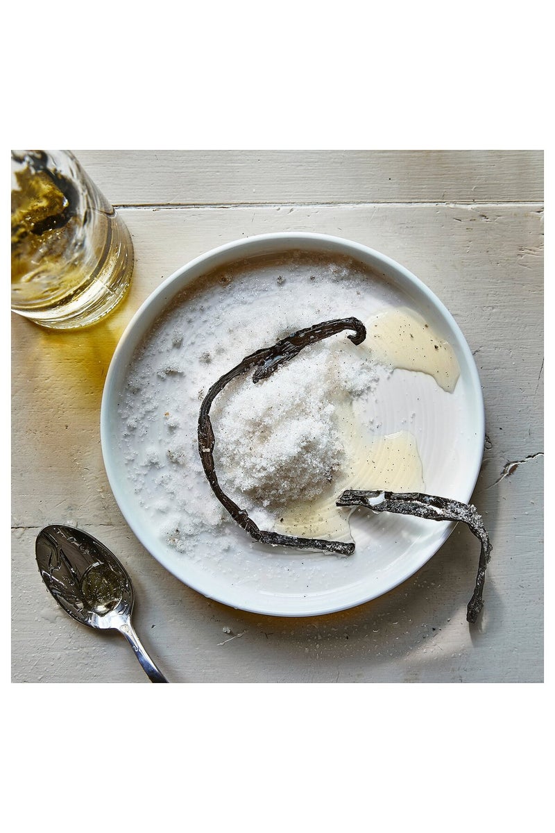 Scented candle in glass, Vanilla/light beige, 20 hr - Image 2