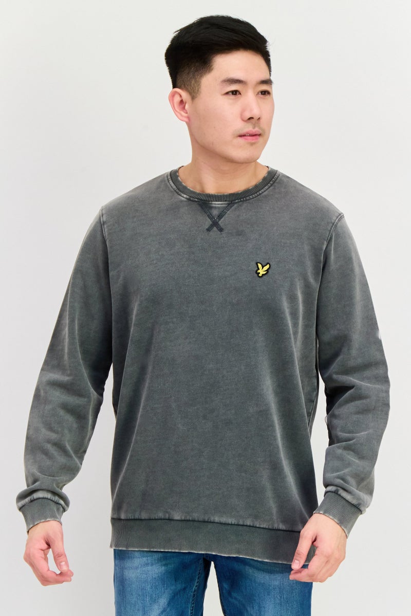 Lyle & Scott Men Crew Neck Washed Long Sleeve Sweatshirt, Grey - Image 1