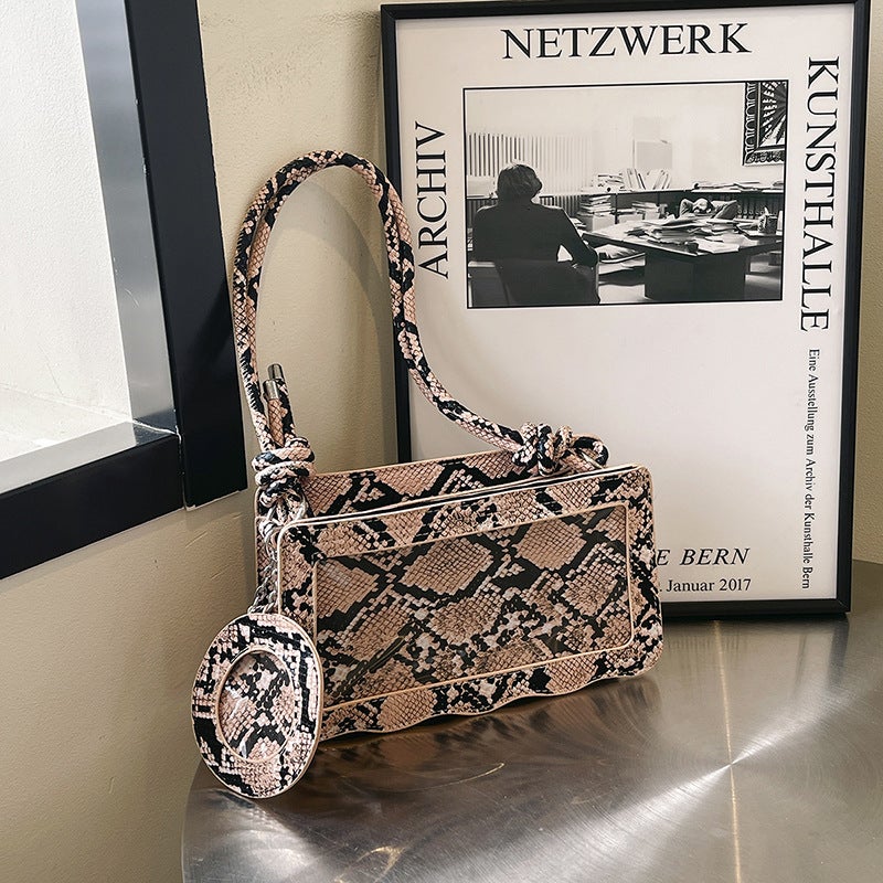 2025 Spring New Casual Casual Bag Niche Design Fashion Trend Women'S Shoulder Messenger Bag Small Square Bag - Image 2