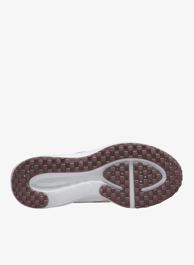 Nike Revolution 8 Easyon - Image 4