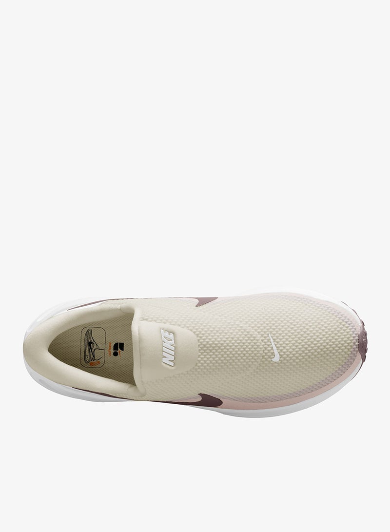 Nike Revolution 8 Easyon - Image 3