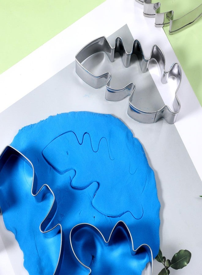 Apausvcm Tropical Leaves Cookie Cutter Set, 4 Pcs Oak Leaf, Monstera Leaves, Fern, Fondant Biscuit Cutters Stainless Steel Cookie Cutters - Image 4