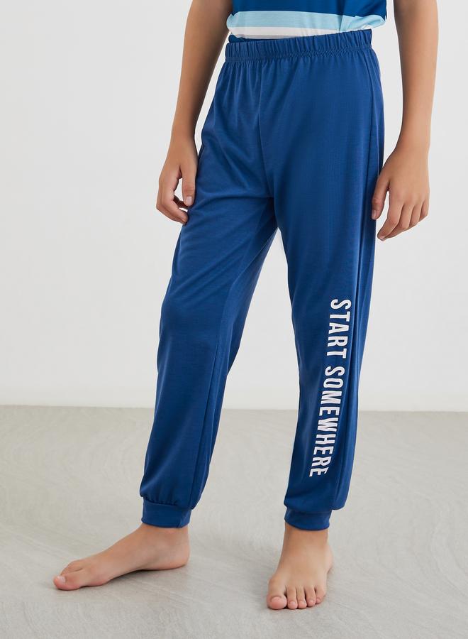 طقم تيشيرت مخطط وبنطلون رياضي مطبوع