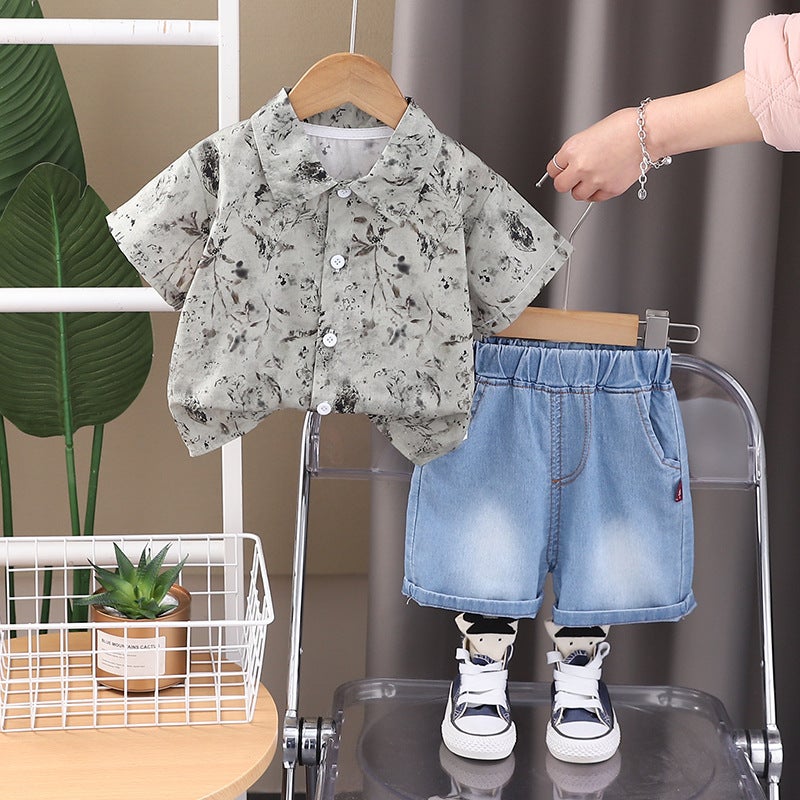 Boys' Summer Handsome Suit 2025 Children'S Baby Fashion Full Print Leaf Shirt Two-Piece Fashionable Set - Image 1
