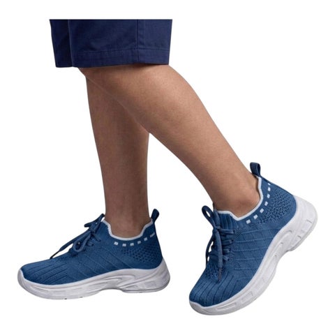 Easy-to-wear lace-up sneakers for boys and girls, and various colors. 444