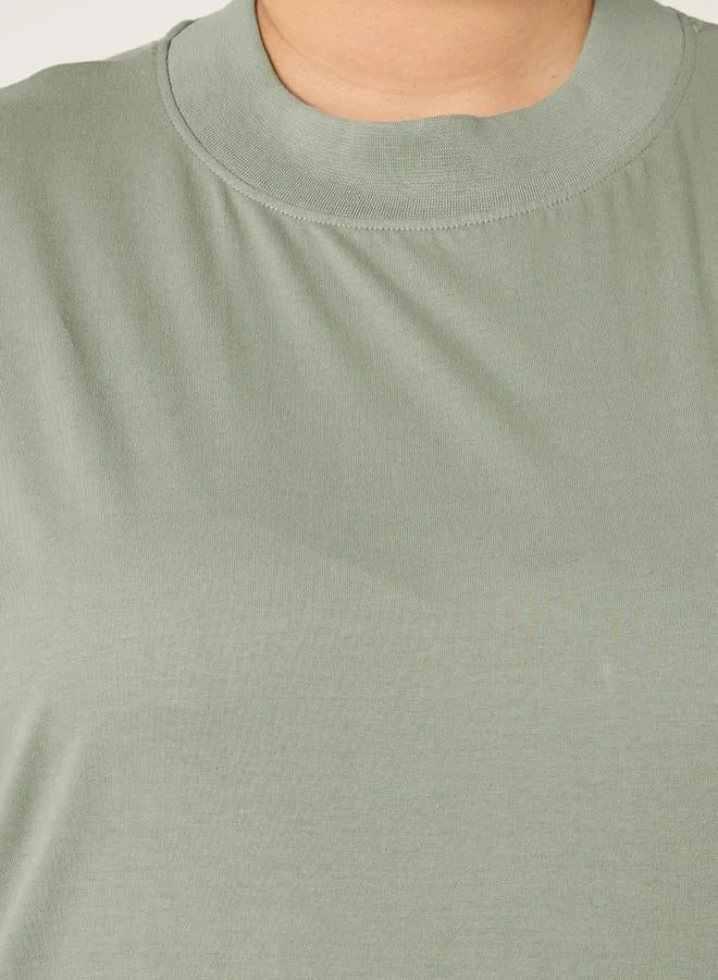 Styli Plus Size Round Neck Oversized T-Shirt with Utility Pockets