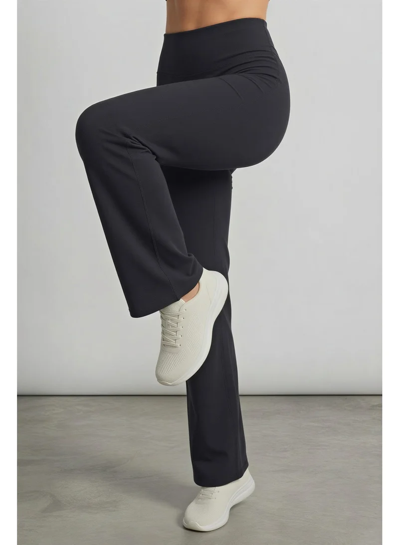 ملابس رياضية من كور Alma Flared Leggings - Black