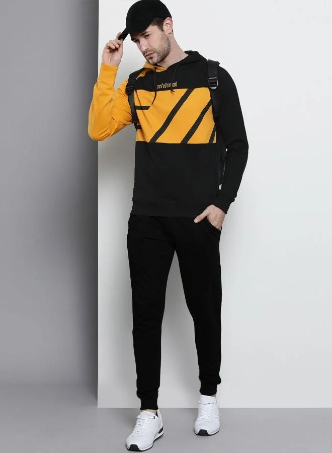 The Indian Garage Co  The Indian Garage Co Men Regular Fit Colourblocked Round Neck Full Sleeves Sweatshirt  | Best Price UAE
