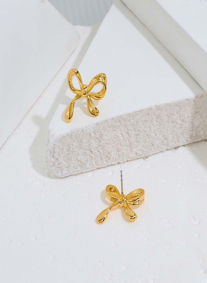 ليلي آند وايت أقراط ليلي آند وايت الذهبية المرصعة بفيونكة للنساء، أقراط كلاسيكية مميزة للمناسبات، مجوهرات أنيقة مرصعة بفيونكة، هدية مثالية. - Image 5