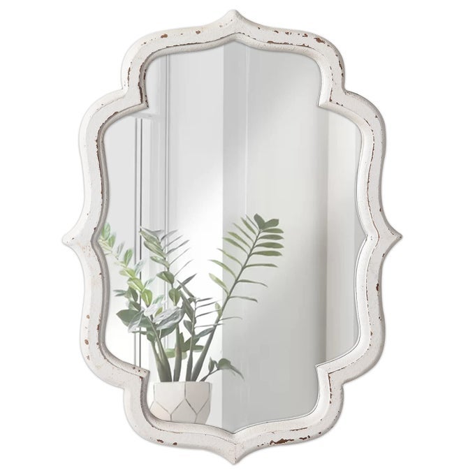 VINTAGE SMALL SCALLOPED WALL MIRROR DECORATIVE 16 X 12 HANGING RUSTIC DISTRESSED WHITE BATHROOM MIRRORS FOR VANITY FARMHOUSE WOOD QUATREFOIL WALL MOUNTED MIRROR FOR LIVING ROOM