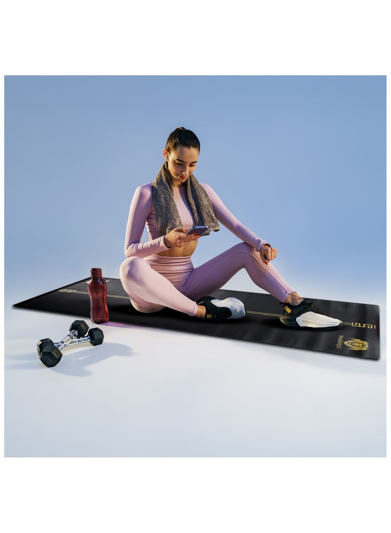 ألفاسكواد سجادة اليوجا الفاخرة ALPHASQUAD - 5 مم سميكة غير قابلة للانزلاق وسجادة لياقة بدنية لجميع أنواع اليوجا والبيلاتس وتمارين الأرضية، لون أسود - Image 4