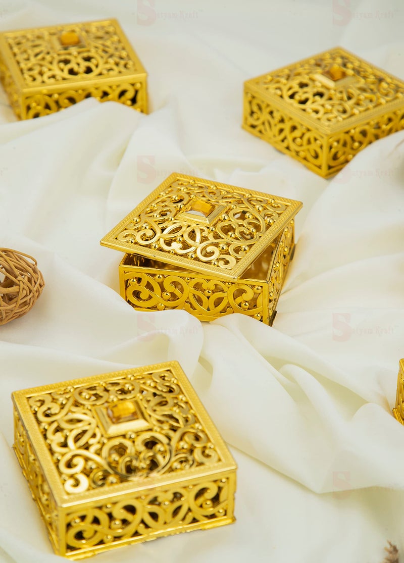 Satyam Kraft SATYAM KRAFT 12 Pcs Acrylic Golden Decorative Gift Boxes | Multipurpose Storage for Wedding, Engagement, Return Gifts, Pooja, Sweets | Mini Packing Box for Traditional & Festive (Gold, 8 cm x 3 cm) - Image 5