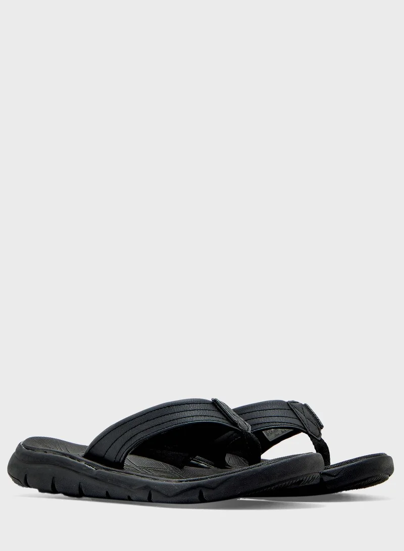 SKECHERS Wind Swell Butterlake Slippers