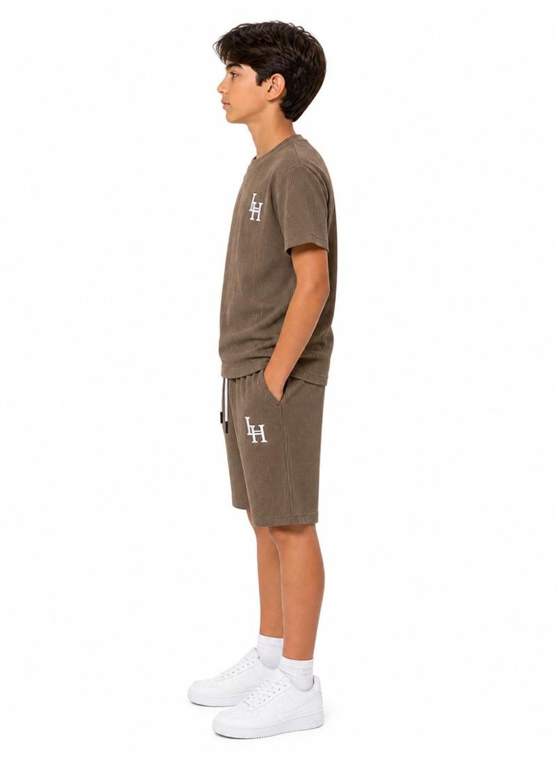 Cesar boys two-piece suit: a short-sleeved t-shirt and shorts - Image 3