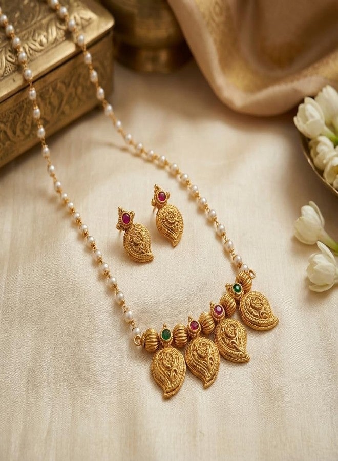 طقم عقد لؤلؤ تقليدي مطلي بالذهب من AAIKU بطول 30 بوصة | قلادة بتصميم مانجو كيري عتيق غير لامع مع أقراط متناسقة للنساء والفتيات، مجوهرات أنيقة - Image 5