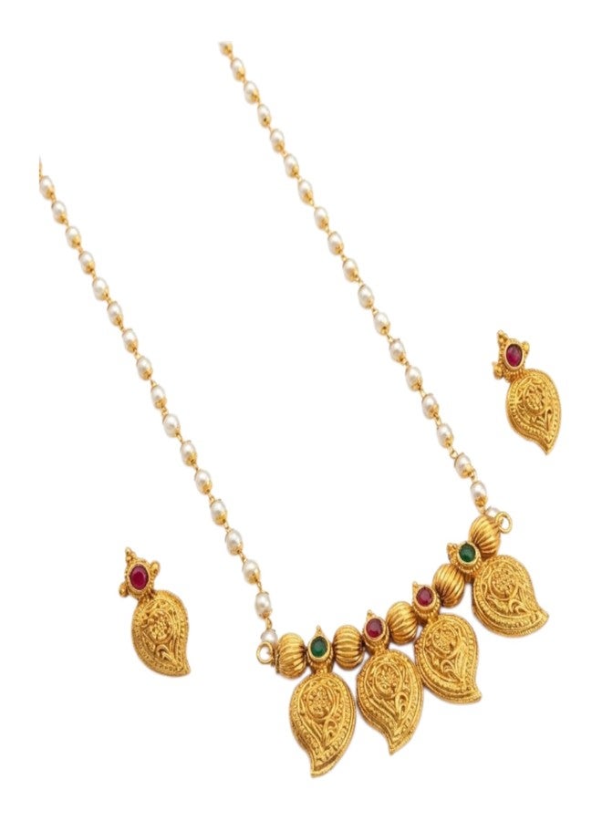 طقم عقد لؤلؤ تقليدي مطلي بالذهب من AAIKU بطول 30 بوصة | قلادة بتصميم مانجو كيري عتيق غير لامع مع أقراط متناسقة للنساء والفتيات، مجوهرات أنيقة - Image 1