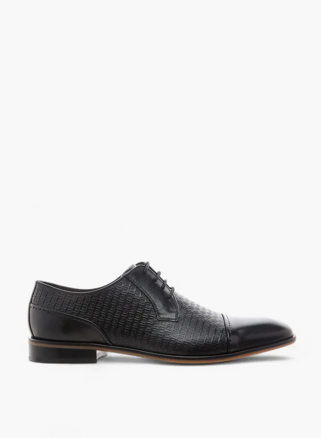 دوتشيني Men's Textured Derby Shoes with Lace-Up Closure