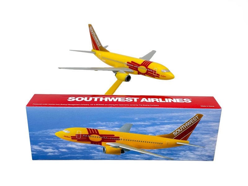 Flight Miniatures Southwest New Mexico 737-700 1:200 Scale - Plastic Snap-Fit Model Airplane - Collectible Replica of Southwest Airlines Aircraft - Part# ABO-73770H-005 - Image 3