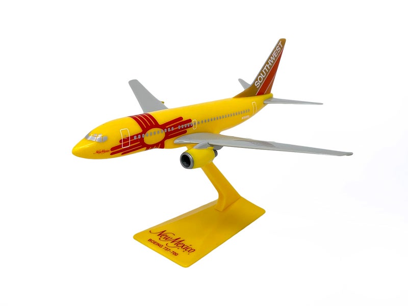Flight Miniatures Southwest New Mexico 737-700 1:200 Scale - Plastic Snap-Fit Model Airplane - Collectible Replica of Southwest Airlines Aircraft - Part# ABO-73770H-005 - Image 5