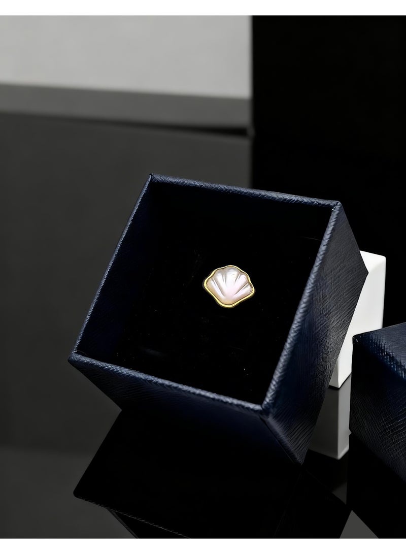 HomeNoor Natural Mother of Pearl Scallop Shell Brooch, Luxury Iridescent Seashell Suit Lapel Pin, Premium Suit Accessory for Business, Wedding, Formal & Casual Wear, Perfect Gift for Men & Women - Image 5
