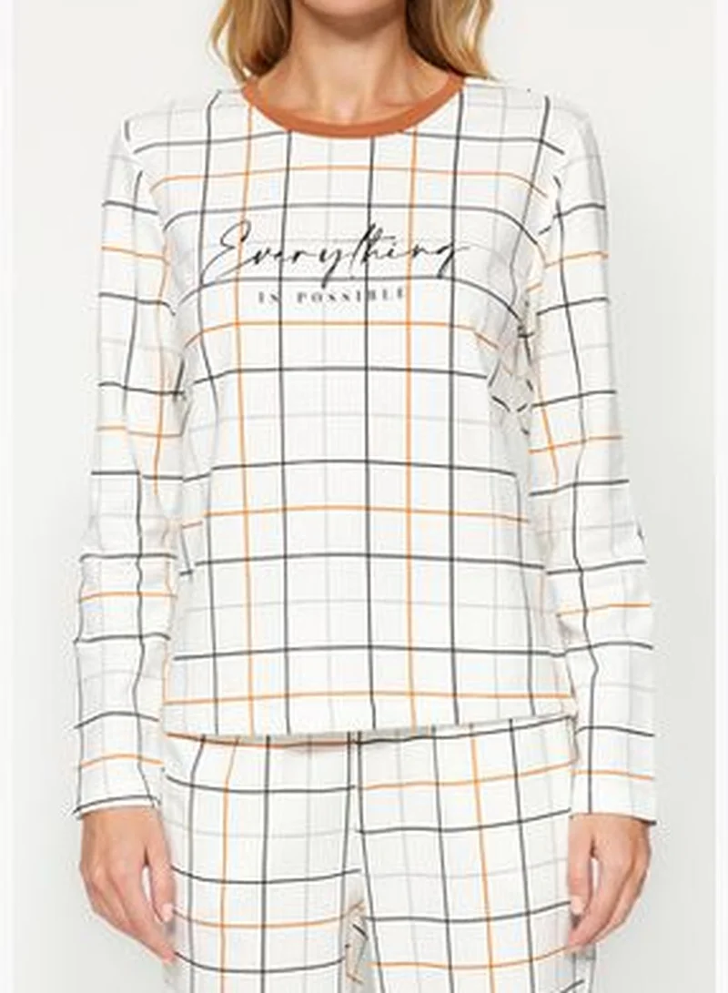 trendyol White Plaid T-shirt-Pants and Knitted Pajamas Set THMAW24PT00235